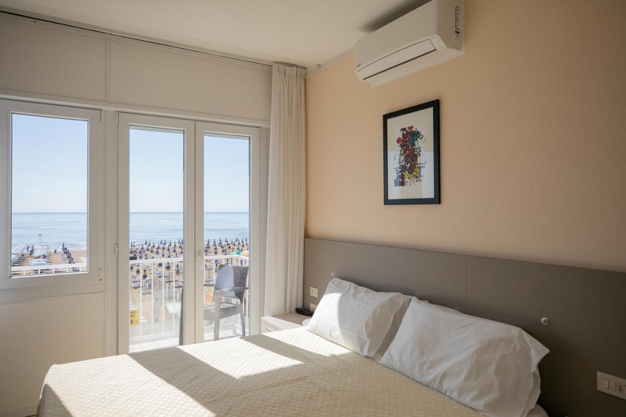Hotel Boston 3 Stelle Superior Frontemare Lido di Jesolo Exteriér fotografie
