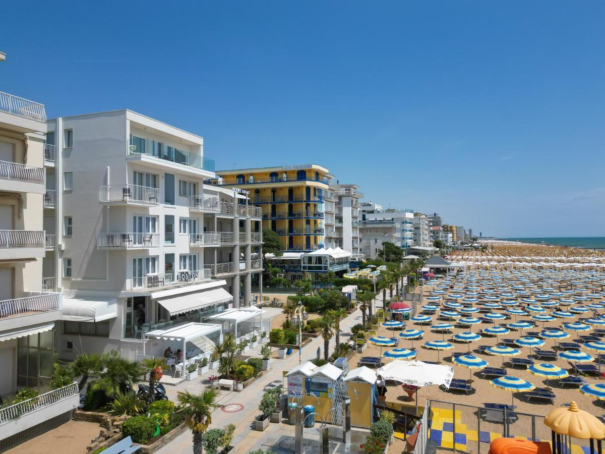 Hotel Boston 3 Stelle Superior Frontemare Lido di Jesolo Exteriér fotografie