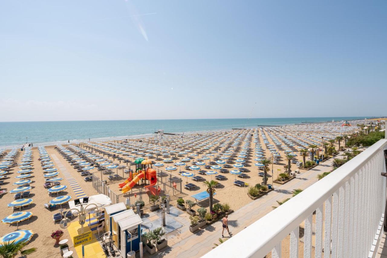 Hotel Boston 3 Stelle Superior Frontemare Lido di Jesolo Exteriér fotografie