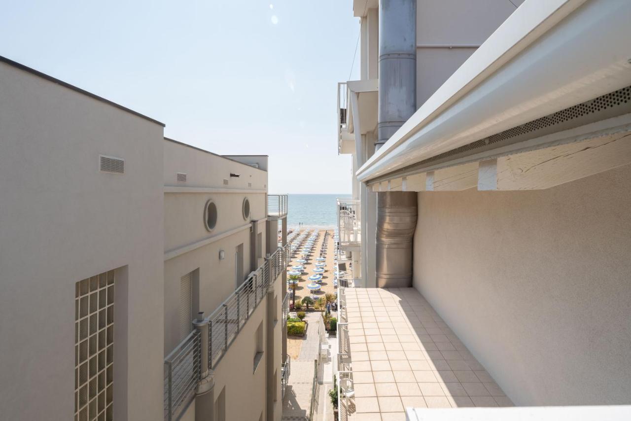 Hotel Boston 3 Stelle Superior Frontemare Lido di Jesolo Exteriér fotografie